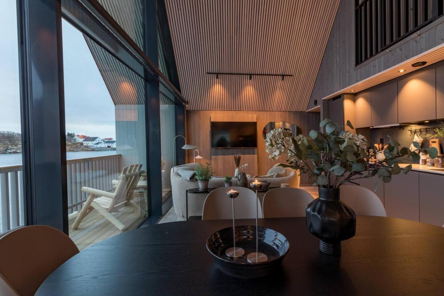 Leilighet Med Fantastisk Utsikt Henningsvaer Exterior photo